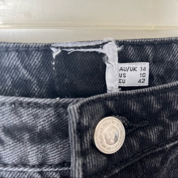 Princess Polly Zaiden Black Straight Leg Denim Jeans 10 - Picture 9 of 11